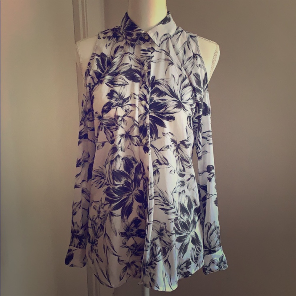 Floral cut out sleeve blouse